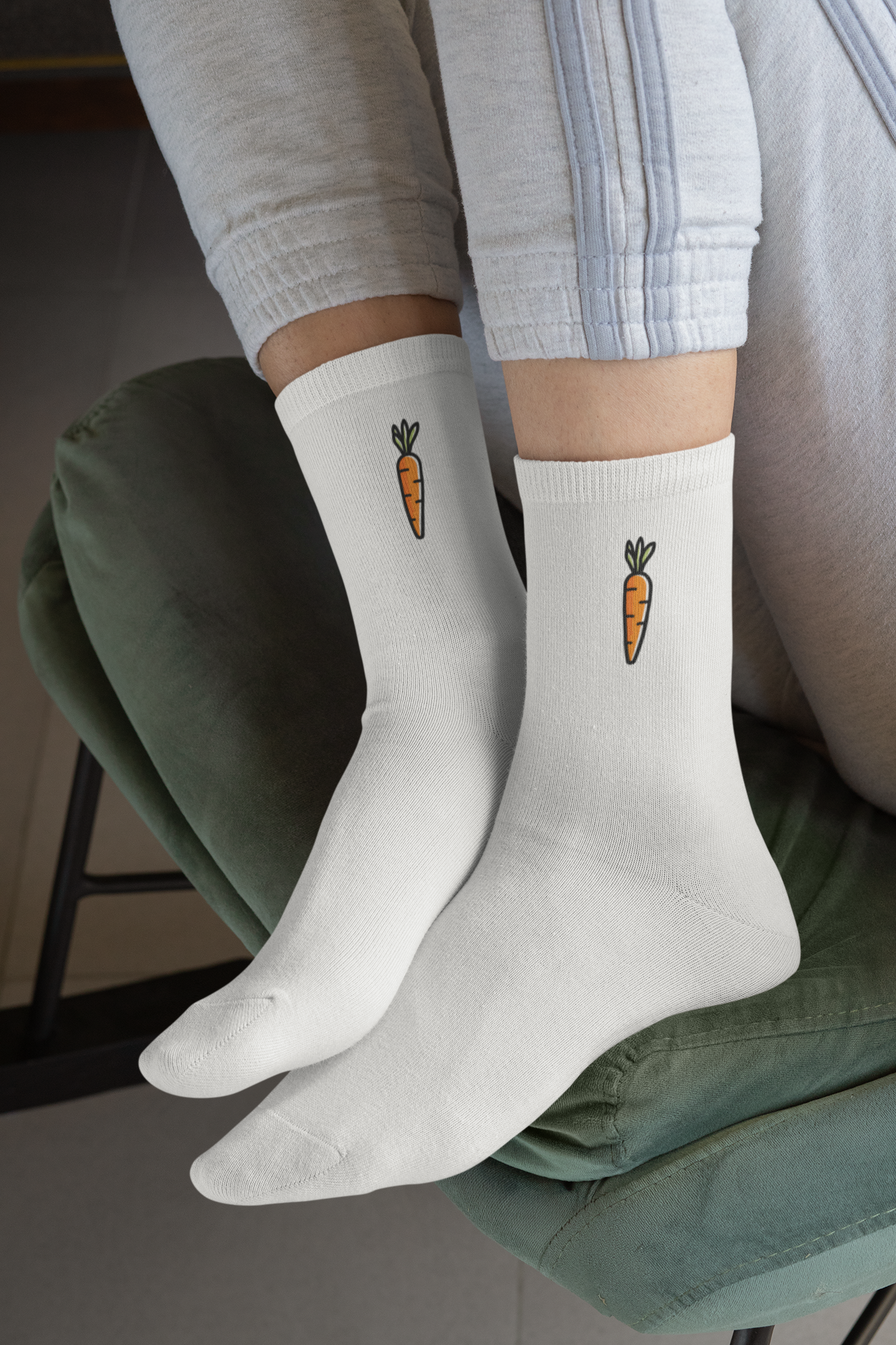 Tiny Carrot — Eco Friendly Socks (White)
